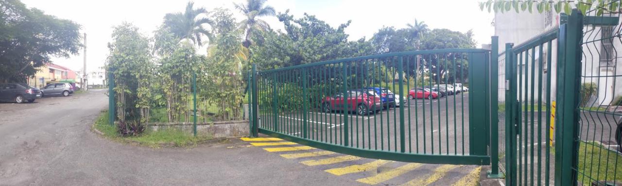 Appartement Centre Guadeloupe, Accessible Et Proche Лез-Абим Экстерьер фото