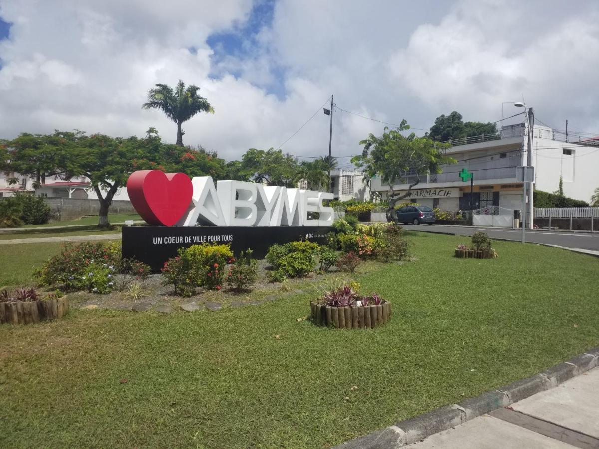 Appartement Centre Guadeloupe, Accessible Et Proche Лез-Абим Экстерьер фото